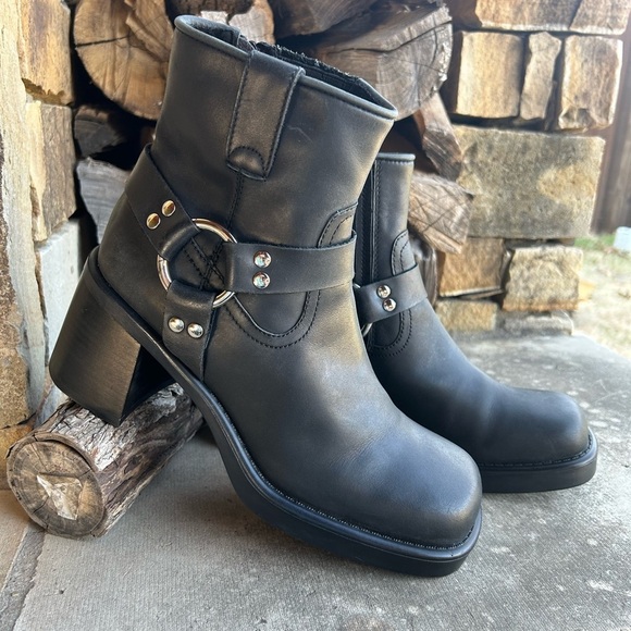 Jeffrey Campbell Operator harness Black Leather Ankle Boots Sz-9.   N - Picture 5 of 15